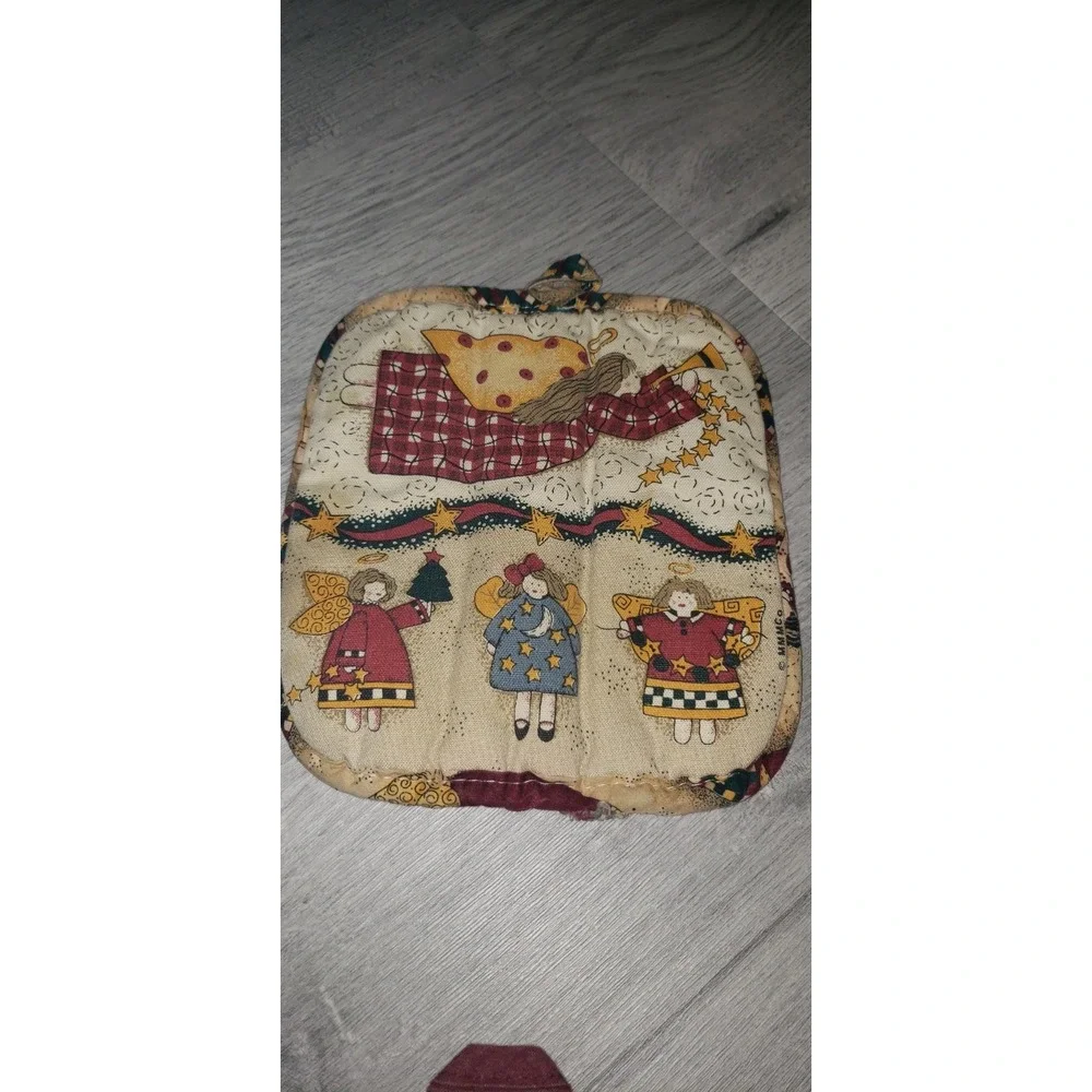 Vintage Christmas Potholders Set Santa Snowman Angels Holiday Kitchen Decor 2pc